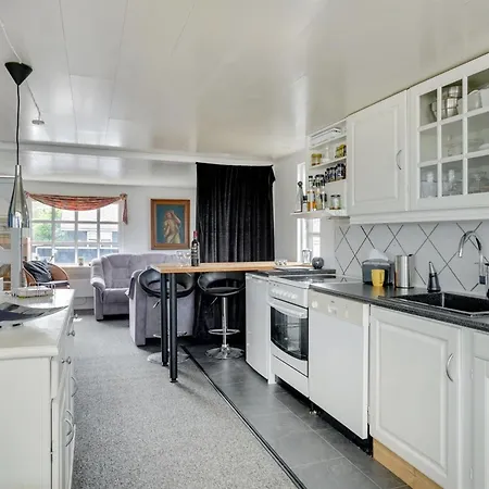 Nera - 10m From The Sea By Interhome *
